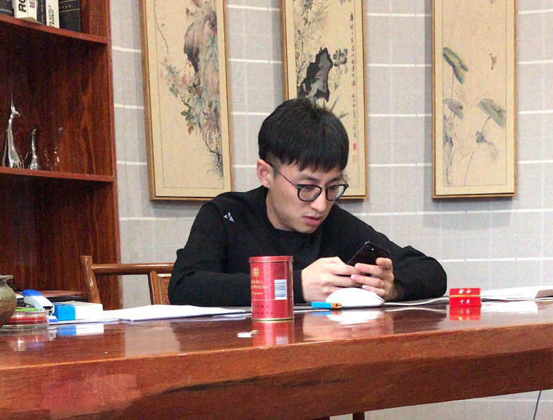 δ}-1.jpg